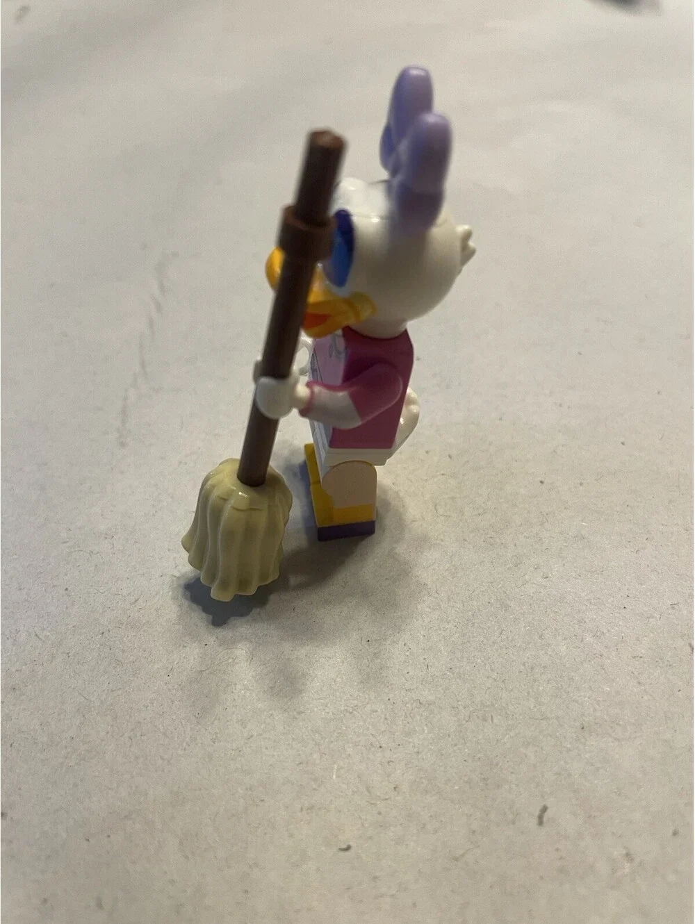 PRCK Disney Castle Minifigure Daisy Duck